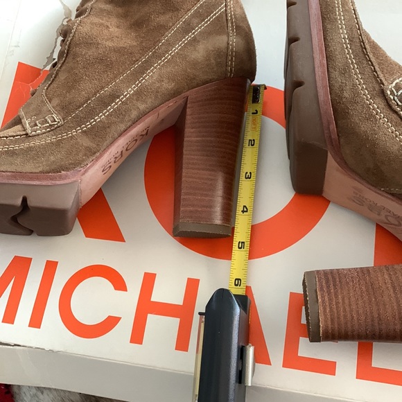 Kors Michael Kors Aquarius Suede Boots - Picture 10 of 14